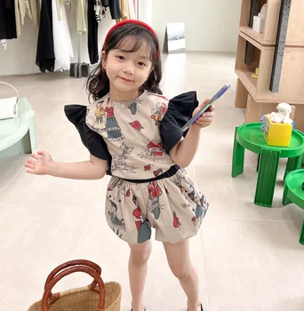 2023 Корейские девочки, комплект из 2 предметов с принтом, рубашка с летящими рукавами + шорты, Летние модные Детские костюмы 2-8 лет