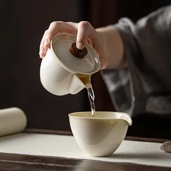 Гайвань Кунг-фу Чайные чашки 6 унций Чашка с отверстием для фильтра Фарфоровый Китайский Керамический чайник ручной работы Посуда для питья