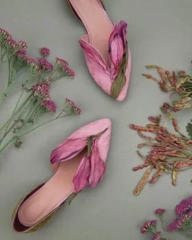 Домашняя обувь на плоской подошве с заостренными лепестками Женская обувь с розовым цветочным градиентом Смешанных цветов Женская Элегантная летняя женская обувь без застежки