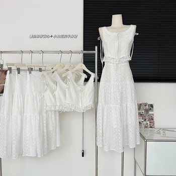 Летний комплект, французский топ-комбинация с V-образным вырезом и кружевными вставками, вышитая белая юбка Макси из двух частей