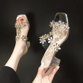 Новая женская обувь, тапочки для отдыха, женские шлепанцы, повседневные прозрачные квадратные летние тапочки на высоком каблуке с хрустальным цветком, большие размеры