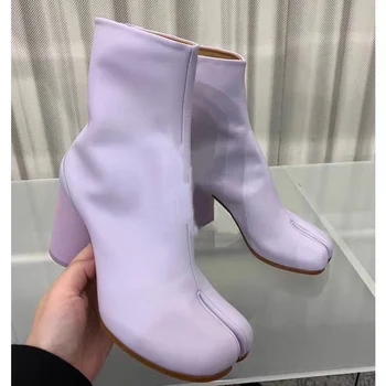 Новинка 2022 года; Осенне-зимние женские Короткие женские ботинки на высоком каблуке с Раздельным носком; Модный дизайн; Пикантные сапоги-подковы с боковой молнией