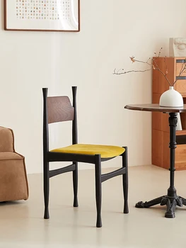 Обеденный стул Мебель из массива дерева Французская роскошная дизайнерская модель в стиле ретро для гостиной Домашнее кресло Акцентные стулья для гостиной