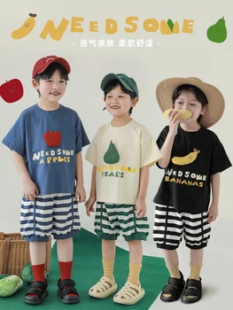 Футболка с коротким рукавом и принтом фруктовых букв для летних мальчиков, трикотажные шорты в полоску, комплект из двух предметов