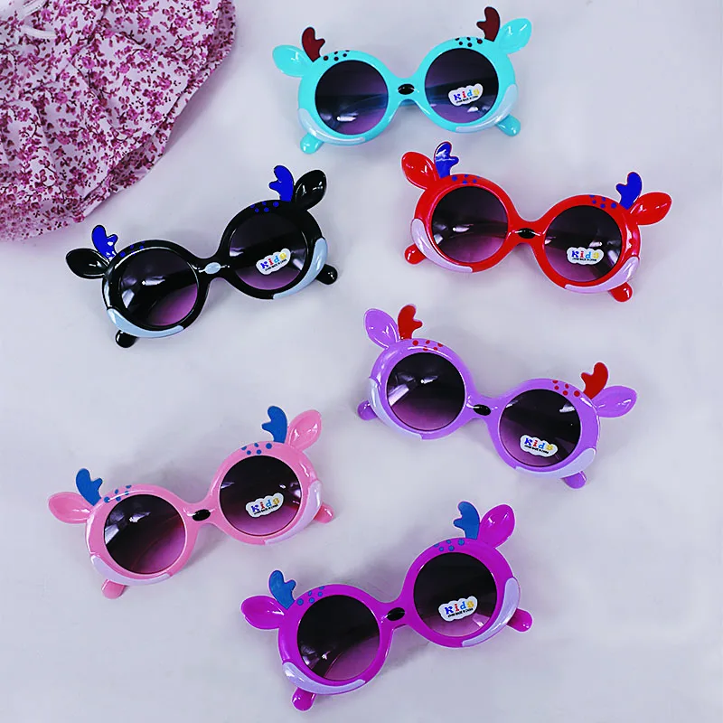 Детские солнцезащитные очки с мультяшными оленьими рогами, Новые декоративные солнцезащитные очки для детей 3-9 лет, модные детские солнцезащитные очки