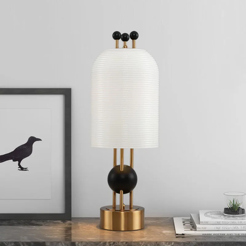 Современный дизайнерский торшер со светодиодной подсветкой для домашнего декора, художественная подставка, роскошное украшение для гостиной, настольная лампа, прикроватное освещение для спальни