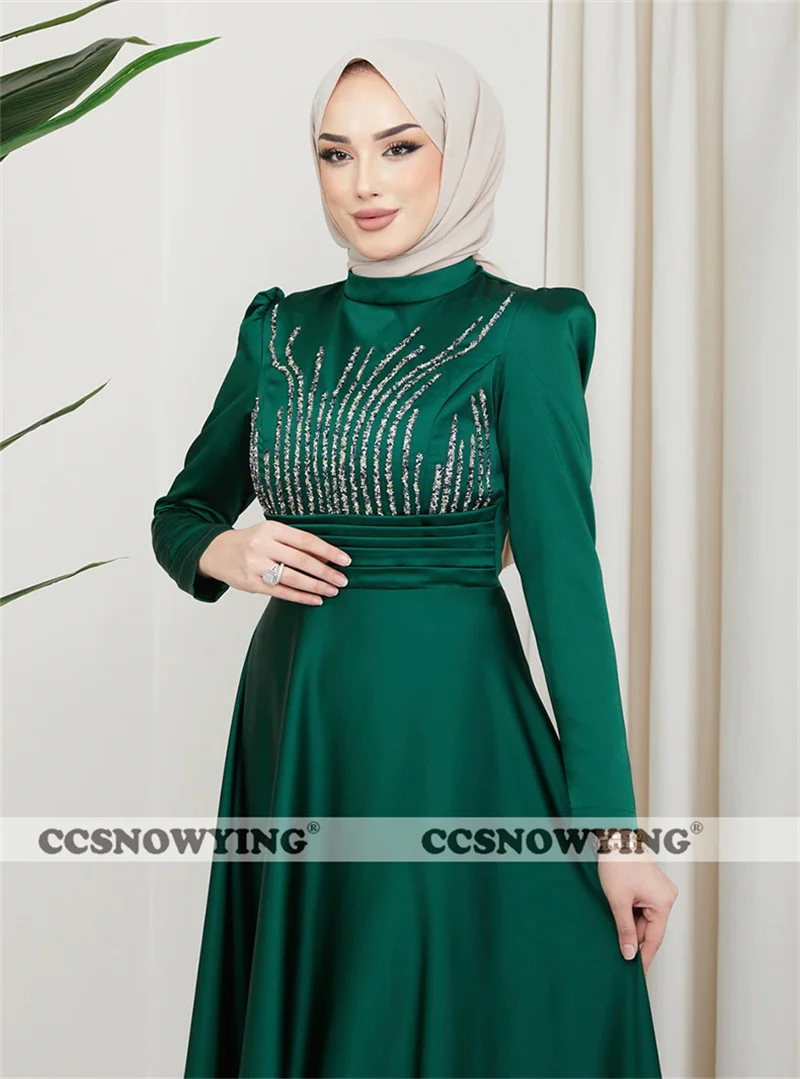 Зеленые атласные вечерние платья с мусульманским хиджабом, расшитые бисером, Арабский Дубай, вечернее платье с длинным рукавом и высоким воротом, Марокканский кафтан трапециевидной формы